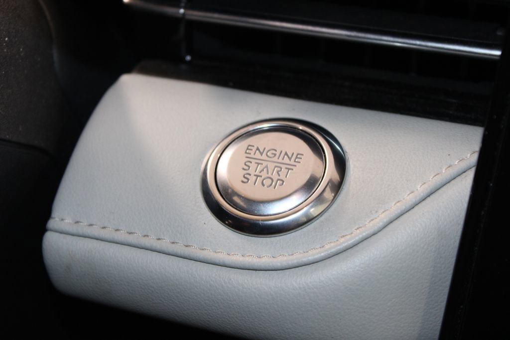 Used 2024 Lincoln Nautilus Reserve image 43