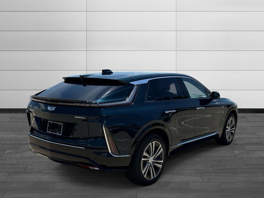 New 2026 Cadillac Lyriq Luxury AWD/4WD image 5