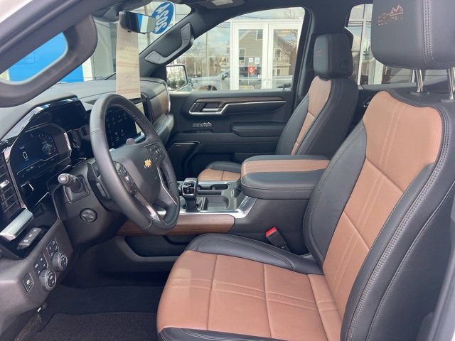 Used 2024 Chevrolet Silverado 1500 High Country w/ Technology Package image 25