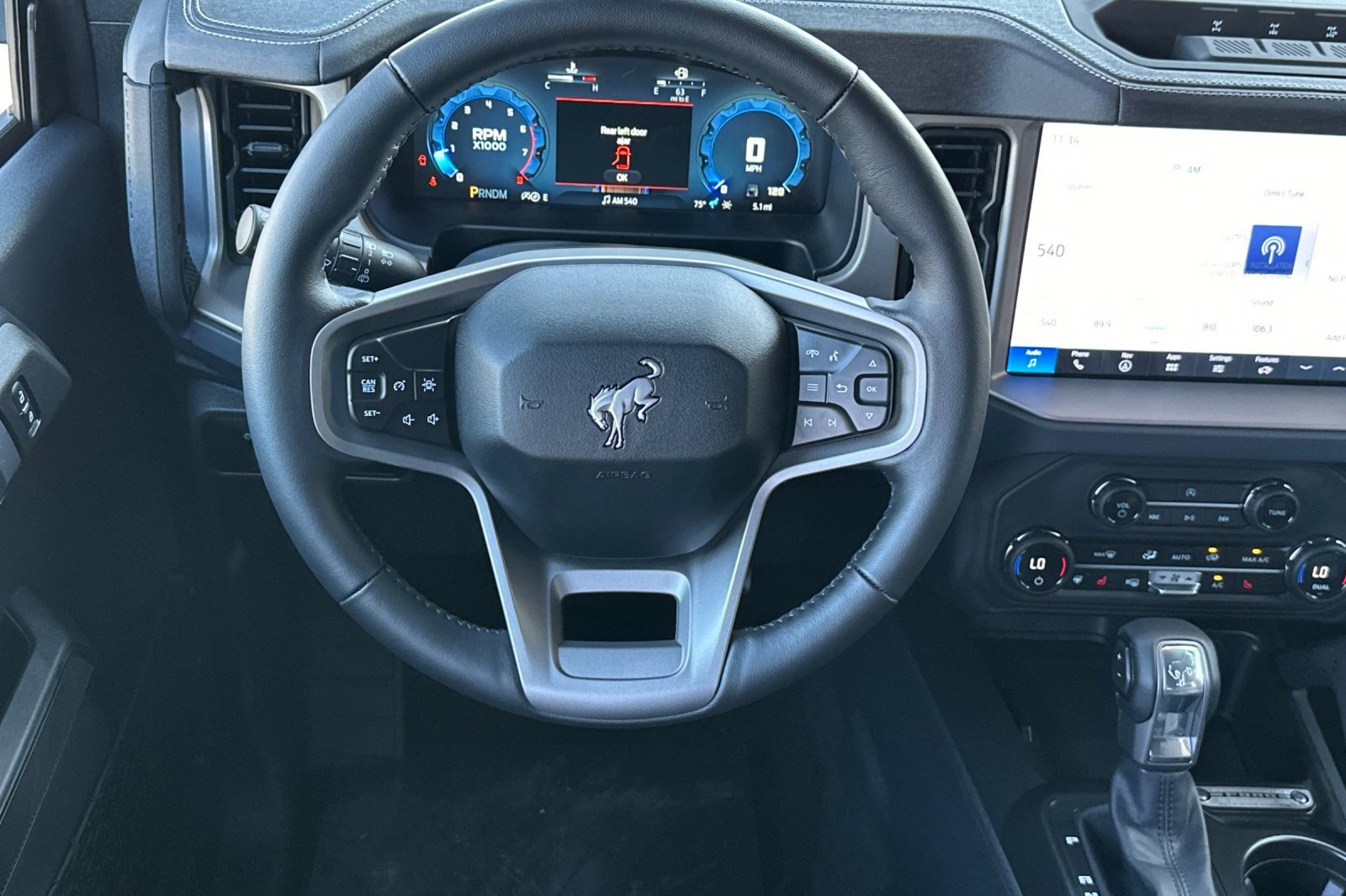 New 2025 Ford Bronco Outer Banks w/ Sasquatch Package image 14