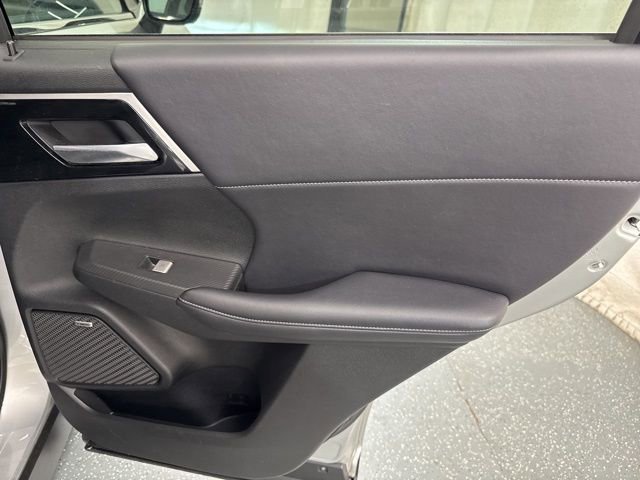 Used 2025 Mitsubishi Outlander SE AWD/4WD image 11