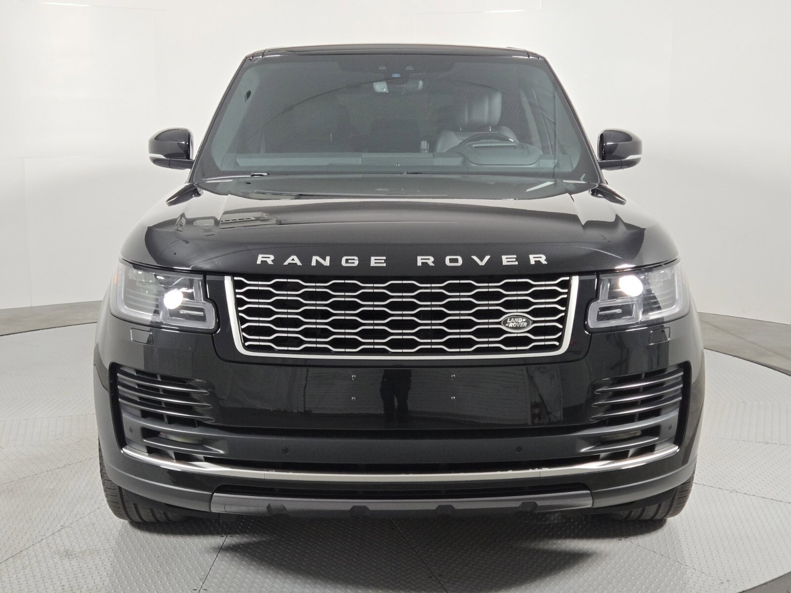 Used 2021 Land Rover Range Rover Westminster Edition image 2