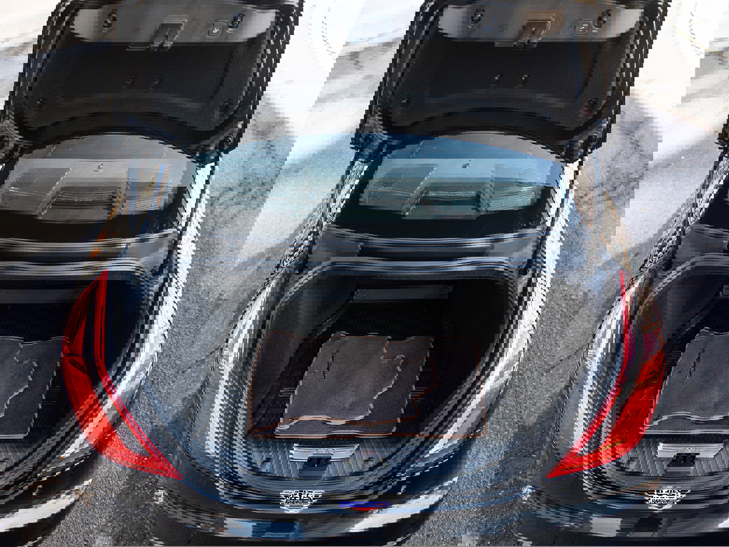 Used 2018 Jaguar XJ L Portfolio image 53