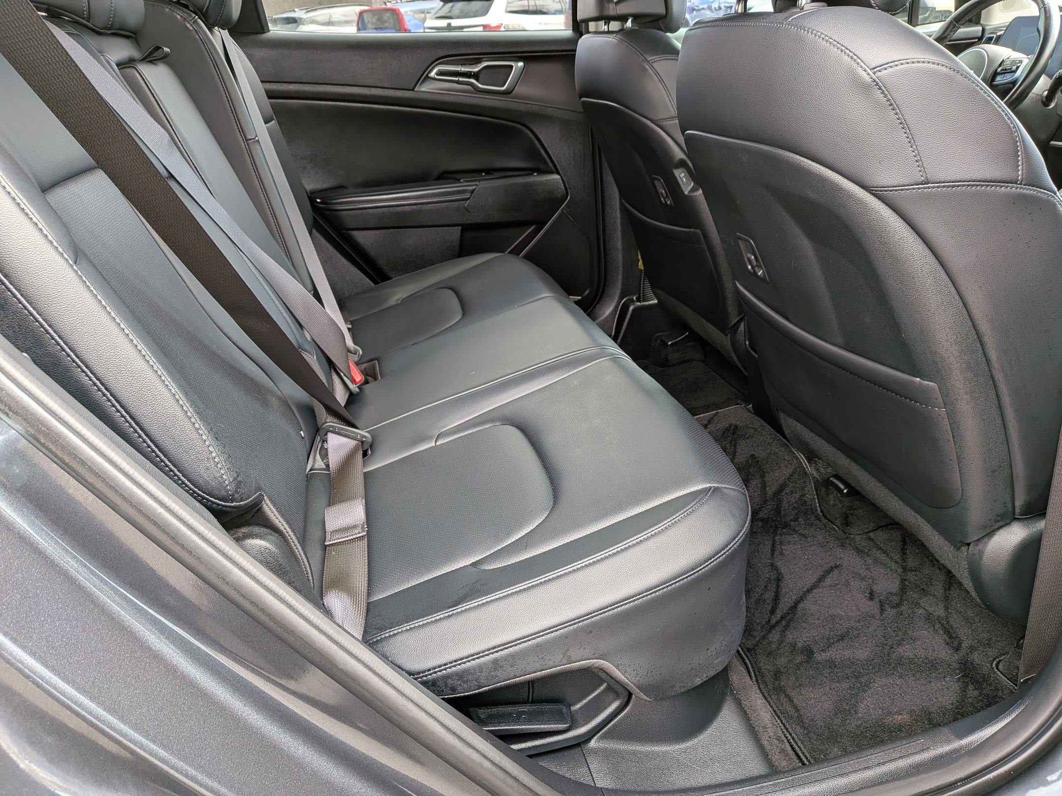 Used 2023 Kia Sportage EX image 29
