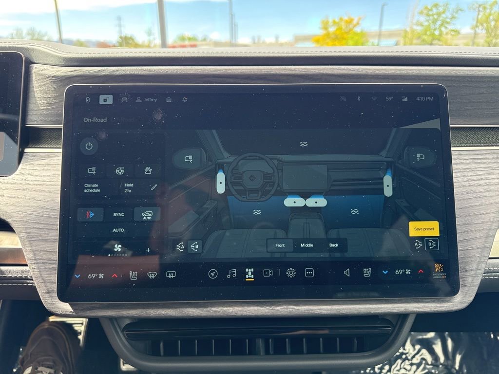 Used 2024 Rivian R1S Adventure AWD/4WD image 18