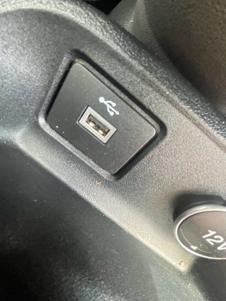 Used 2019 Ford Transit Connect XL image 31