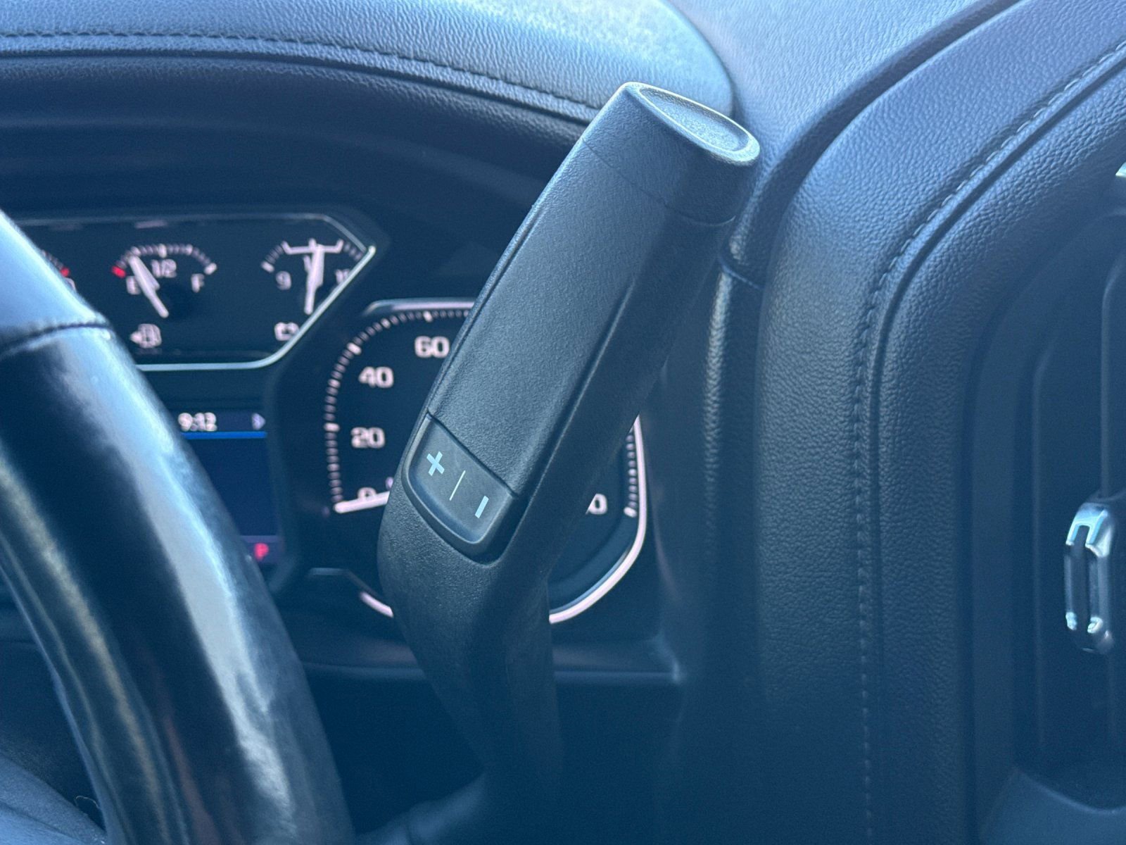 Used 2020 GMC Sierra 1500 SLT w/ Driver Alert Package I image 23