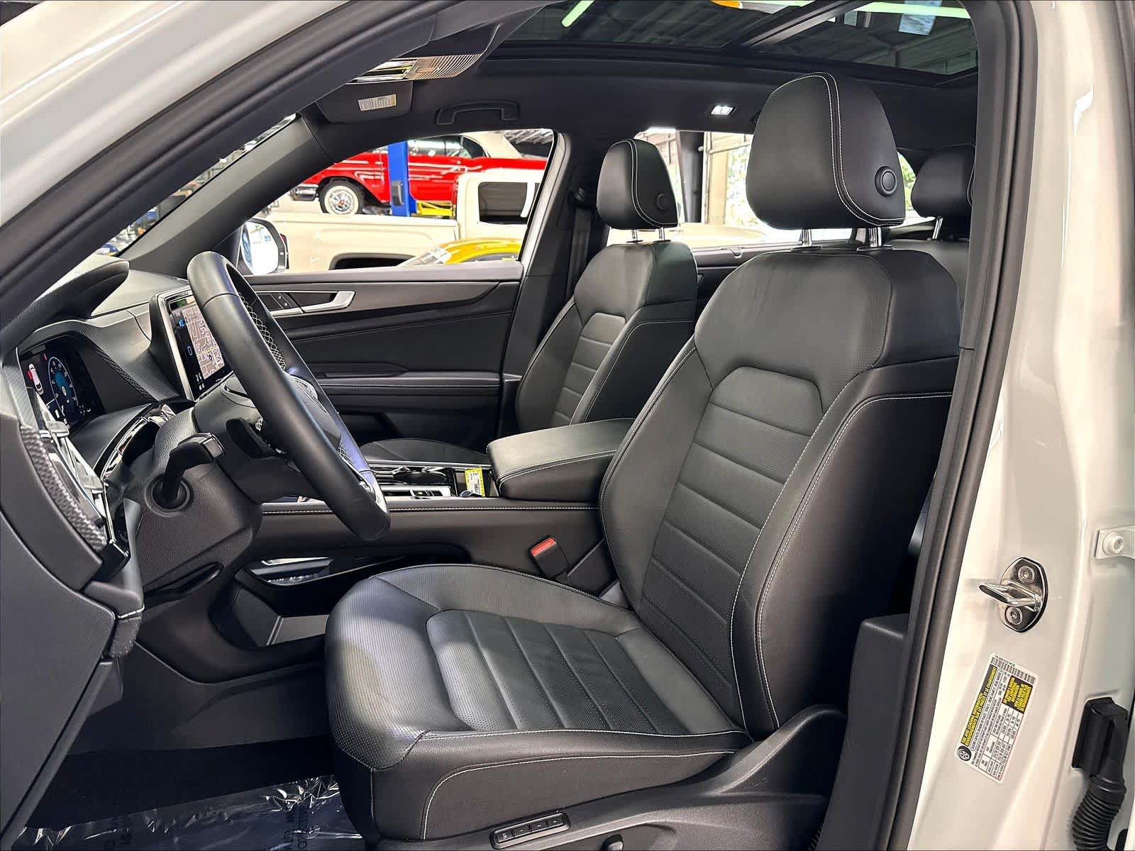 Certified 2026 Volkswagen Atlas Cross Sport SEL w/ Adventure Package AWD/4WD image 24