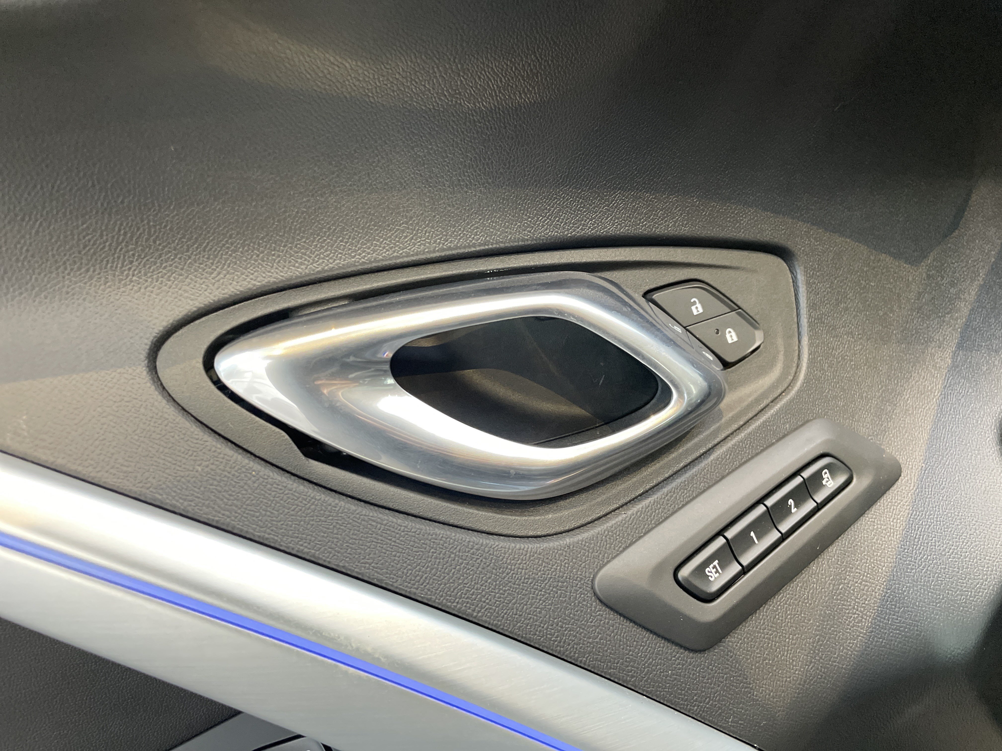 Used 2023 Chevrolet Camaro SS RWD image 17