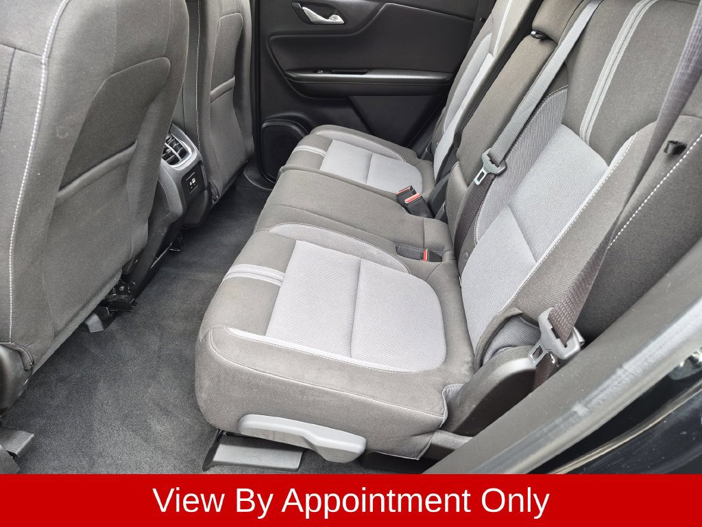 Used 2025 Chevrolet Blazer LT FWD image 27