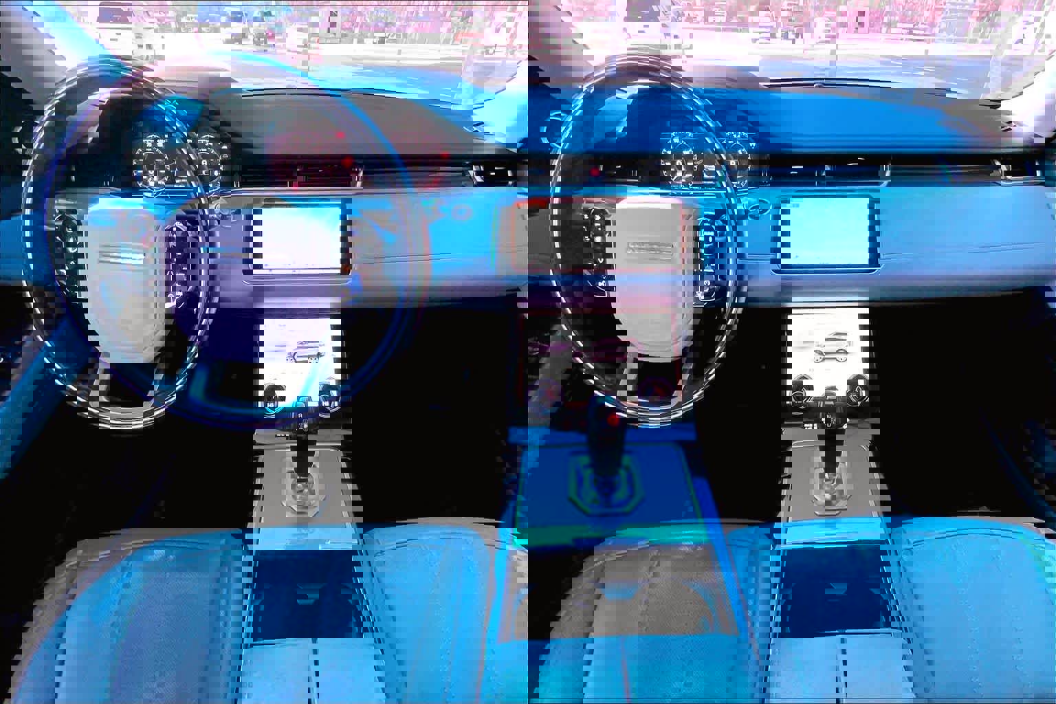 Used 2020 Land Rover Range Rover Evoque SE image 16