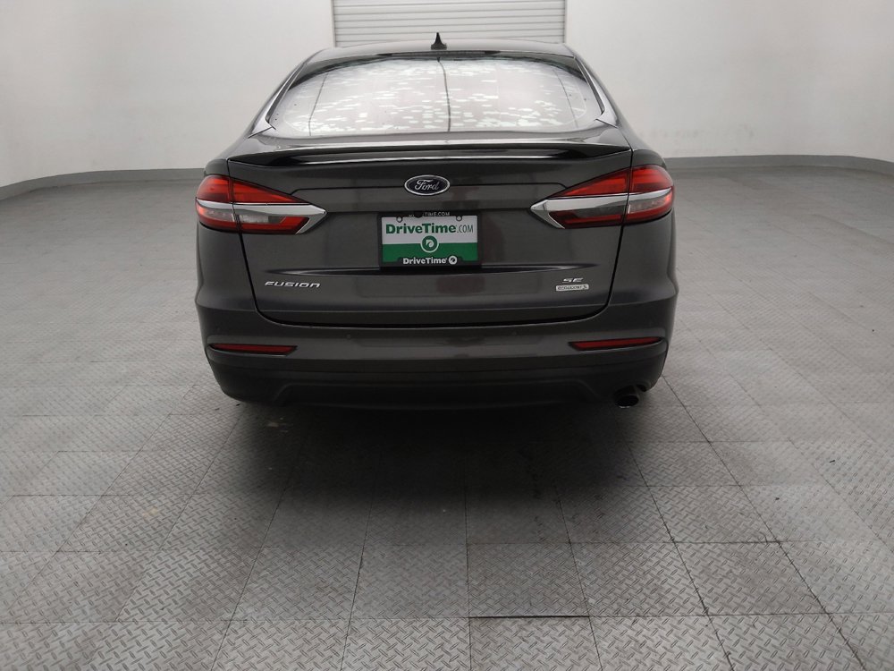 Used 2019 Ford Fusion SE w/ Equipment Group 151A FWD image 7