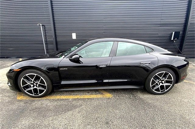 New 2025 Porsche Taycan image 2