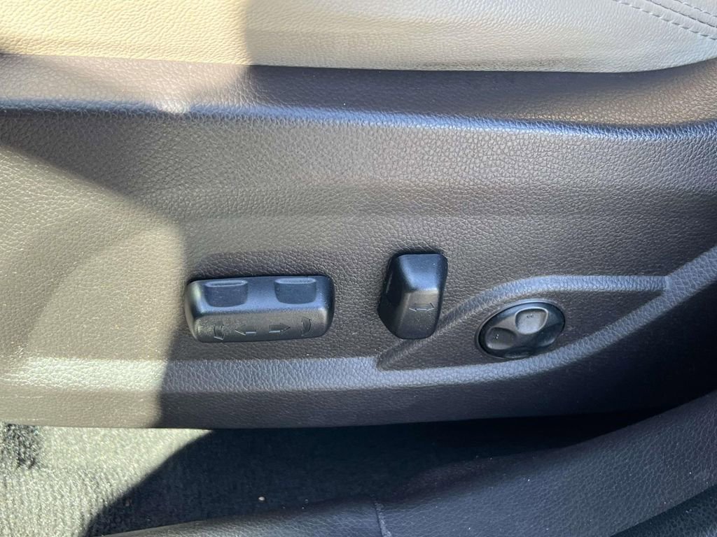 Used 2017 Hyundai Santa Fe Sport image 20