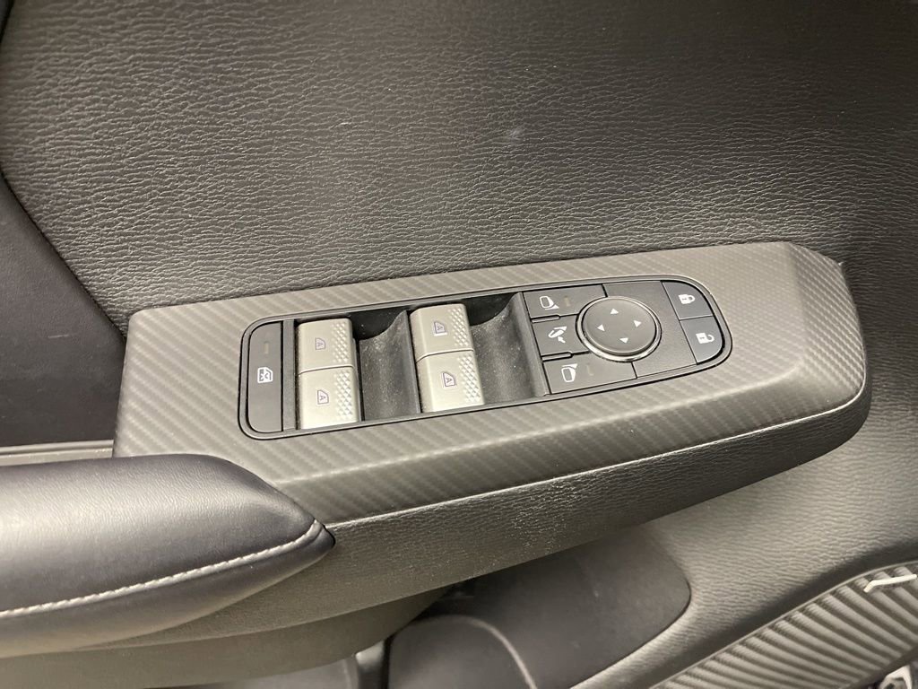 Used 2025 Mitsubishi Outlander SE image 20