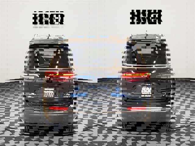 Used 2021 Jeep Grand Cherokee L Limited w/ MOPAR Finishing Package image 4