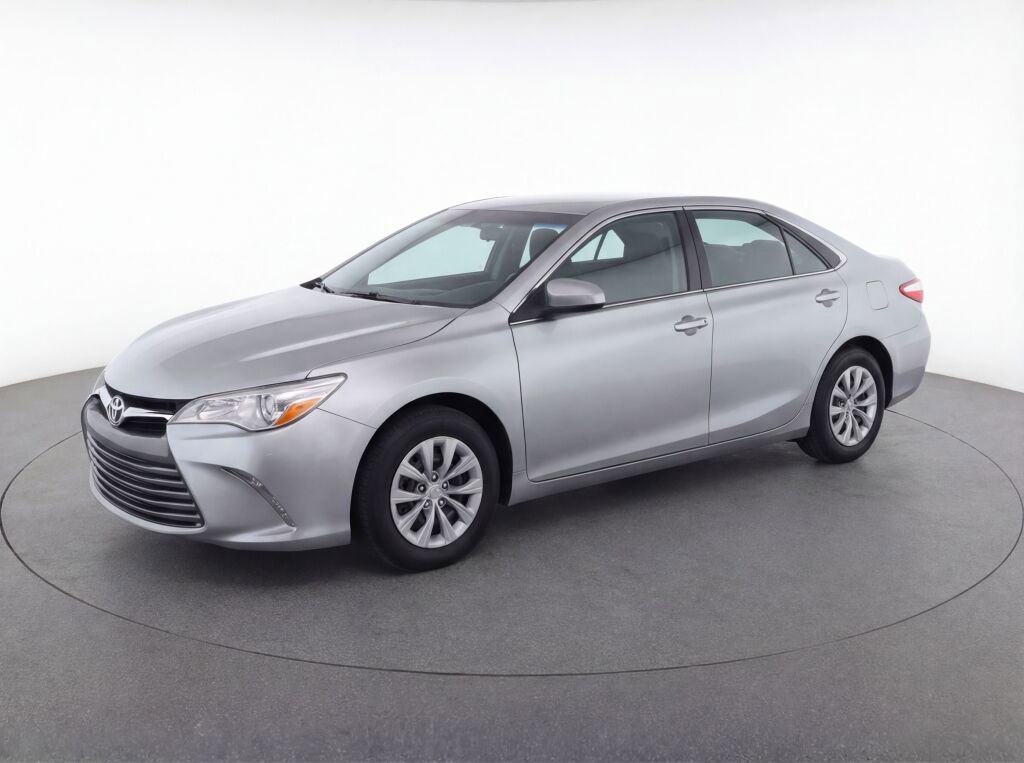 Used 2017 Toyota Camry LE image 35
