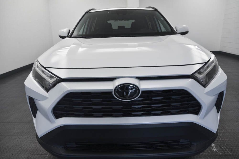 Used 2023 Toyota RAV4 XLE image 2