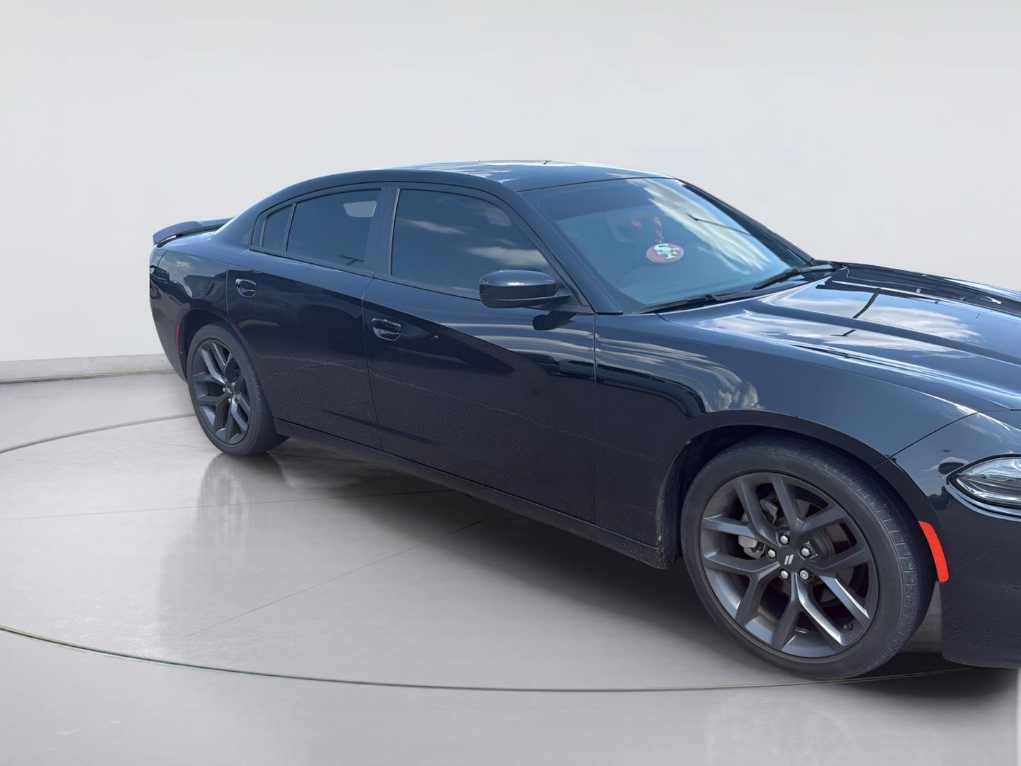 Used 2021 Dodge Charger SXT w/ Blacktop Package RWD image 8