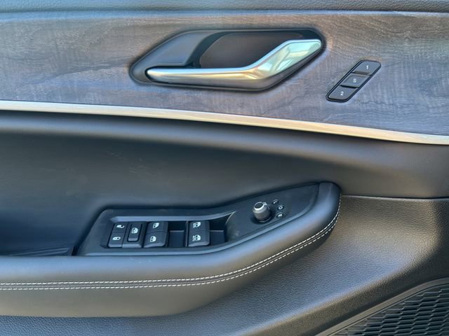 New 2025 Jeep Grand Cherokee Limited image 12