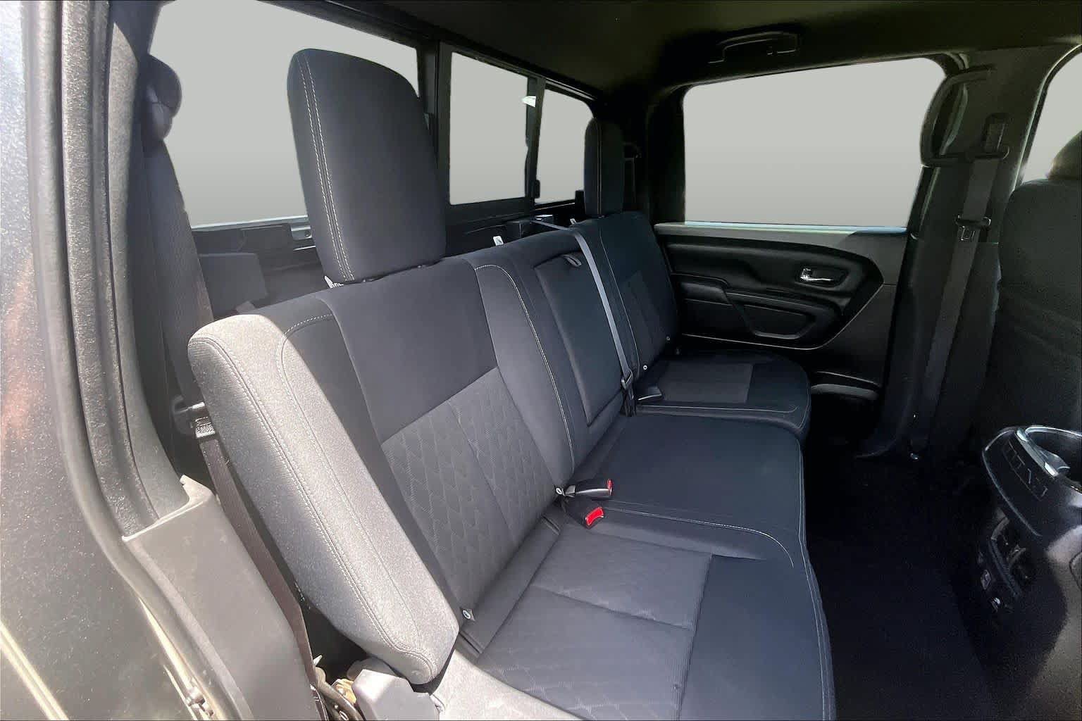 Used 2019 Nissan Titan SV w/ SV Convenience Package AWD/4WD image 20
