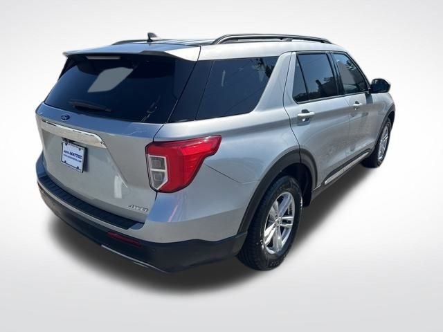 Used 2022 Ford Explorer XLT w/ Equipment Group 202A image 6