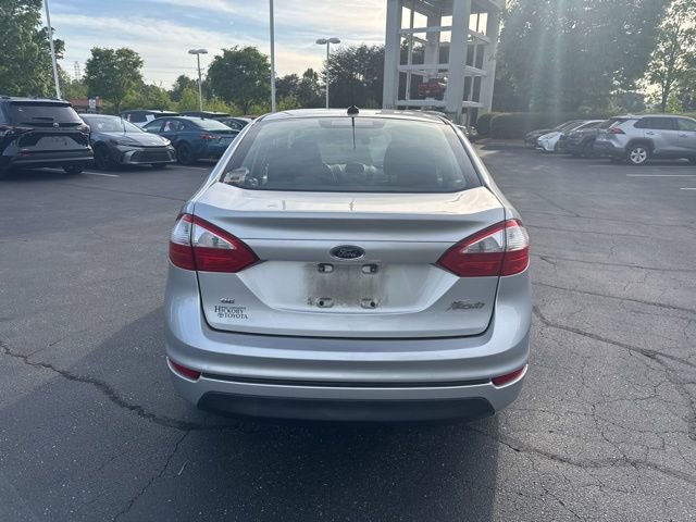 Used 2015 Ford Fiesta SE FWD image 5