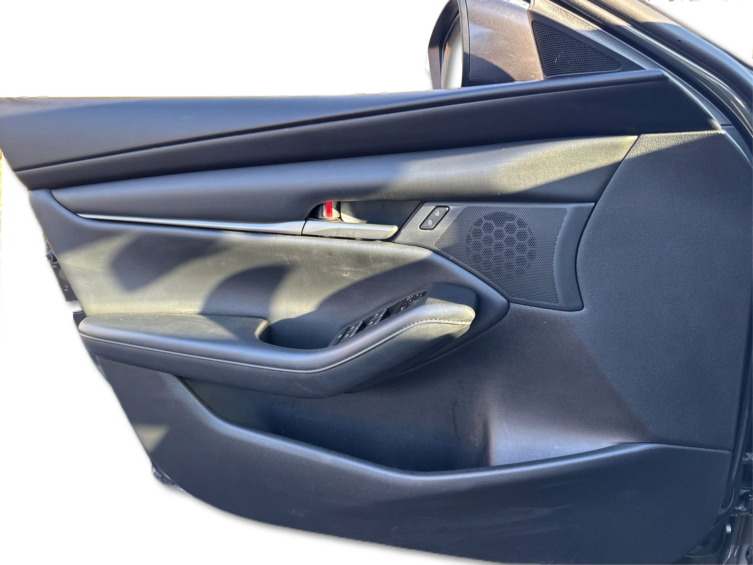 Used 2023 MAZDA MAZDA3 s image 22