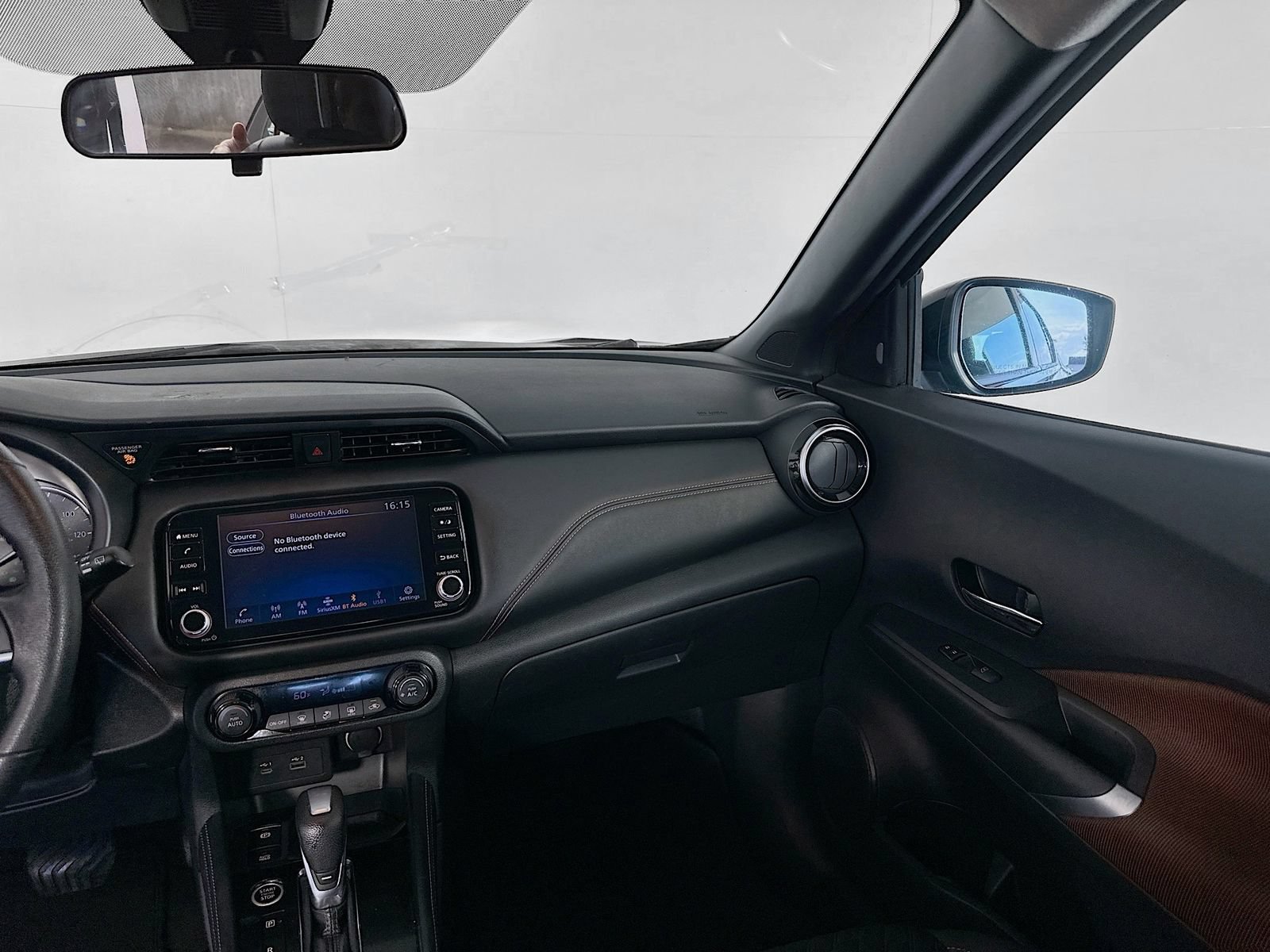 Used 2021 Nissan Kicks SR FWD image 21