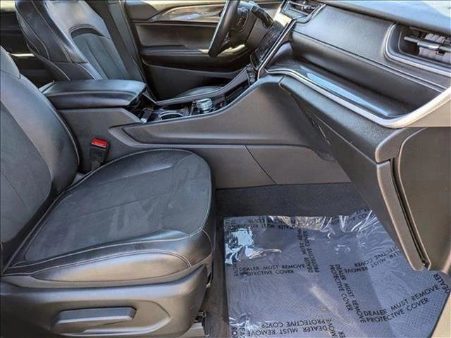 Used 2022 Jeep Grand Cherokee L Laredo image 19