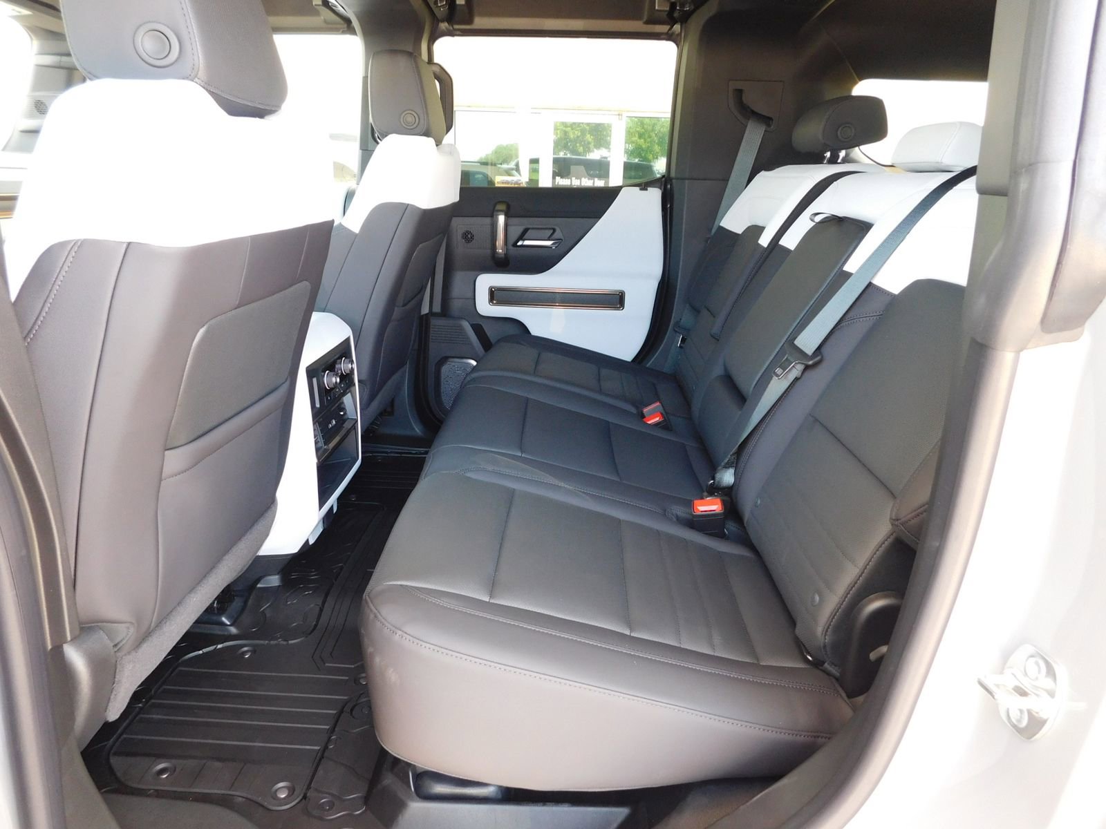 New 2025 GMC Hummer EV 2X image 8