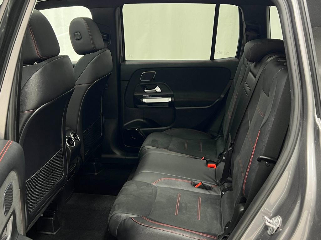 Used 2020 Mercedes-Benz GLB 250 4MATIC image 33