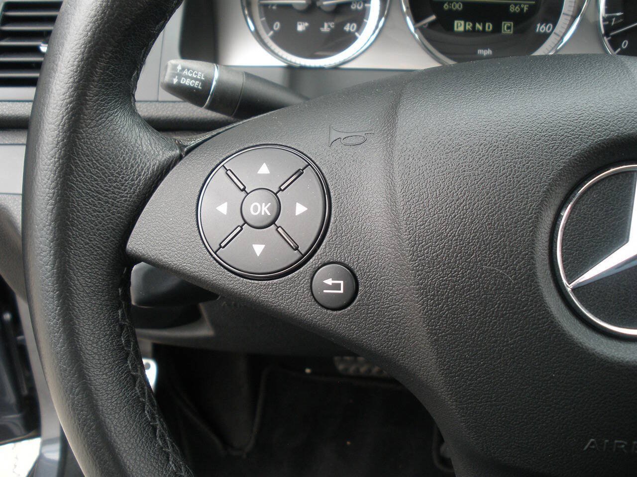Used 2010 Mercedes-Benz C 300 4MATIC Sedan image 38