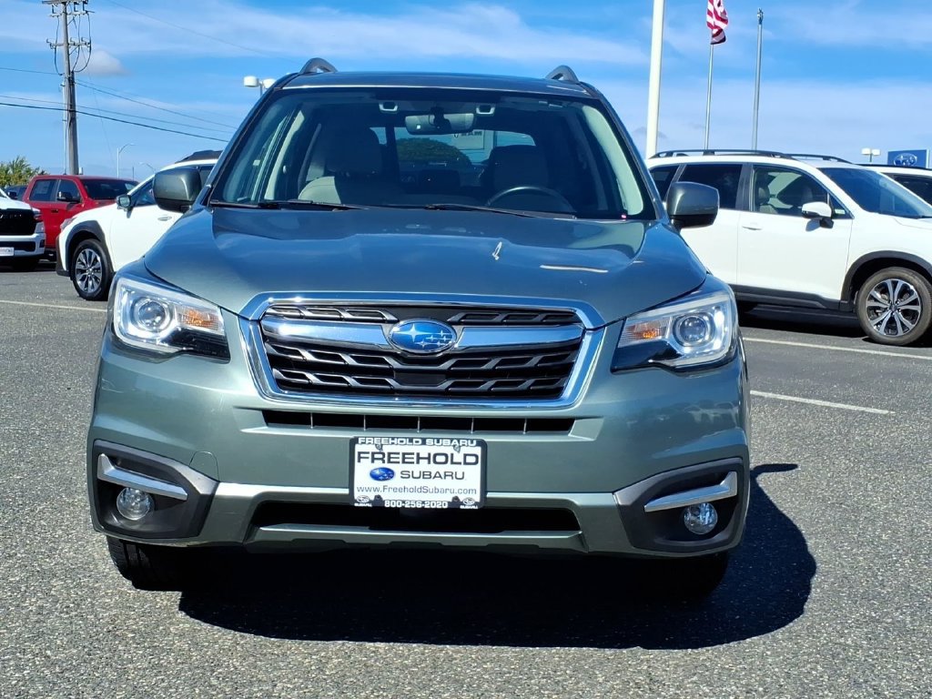 Used 2018 Subaru Forester 2.5i Limited AWD/4WD image 2