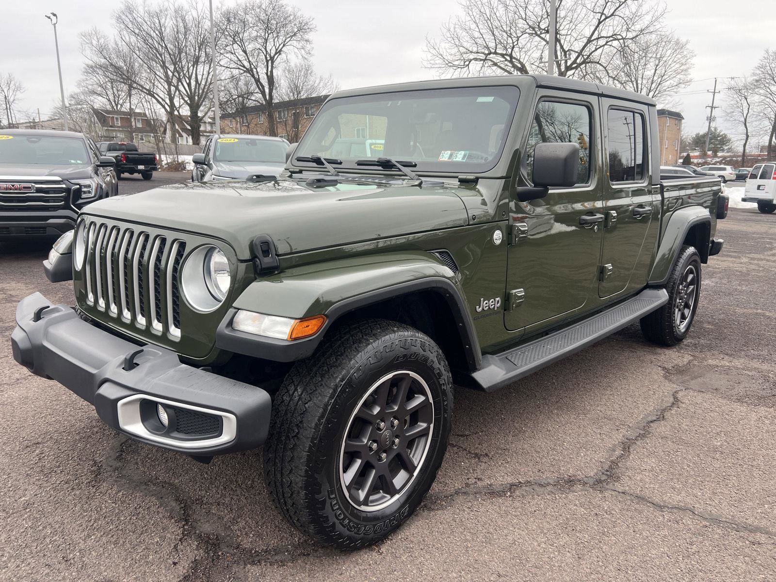 Used 2021 Jeep Gladiator Overland image 3
