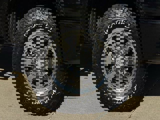 Used 2018 Nissan Titan PRO-4X w/ Pro-4x Convenience Package image 35