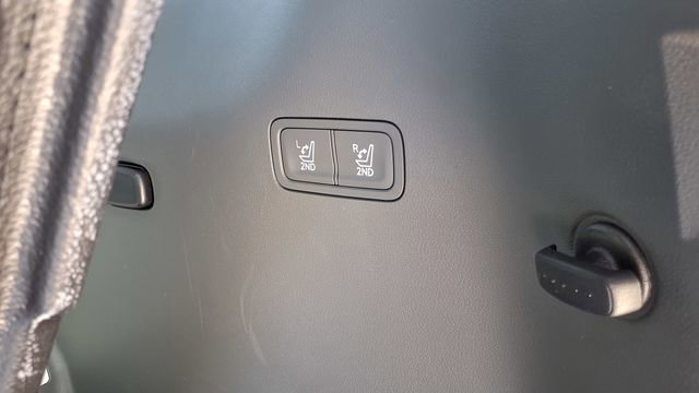 Used 2025 Hyundai Santa Fe Calligraphy w/ Tow & Go Package image 15