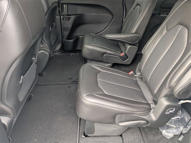New 2026 Chrysler Voyager LX image 24