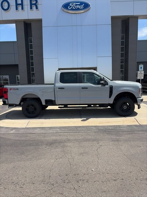New 2026 Ford F250 XL w/ STX Appearance Package AWD/4WD image 8