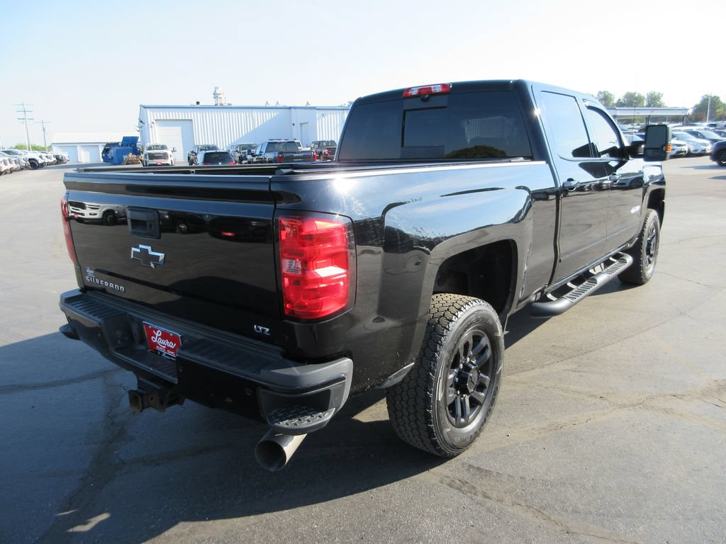 Used 2019 Chevrolet Silverado 2500 LTZ w/ Duramax Plus Package AWD/4WD image 4