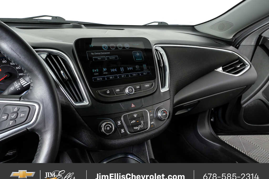 Used 2017 Chevrolet Malibu LT image 12