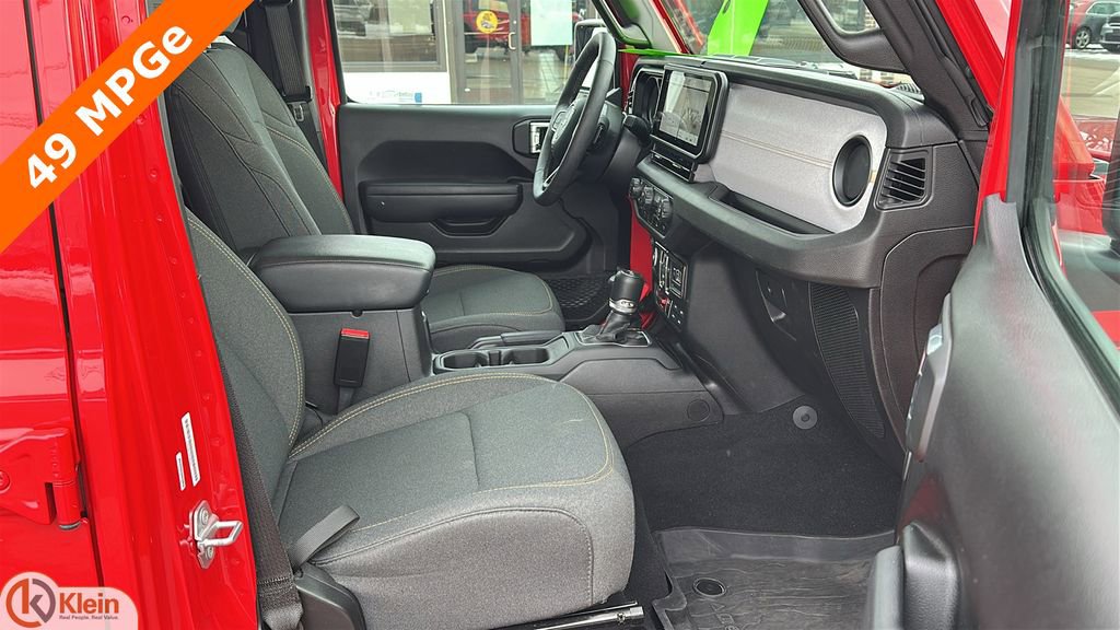 Used 2025 Jeep Wrangler Unlimited Sport S 4xe AWD/4WD image 32