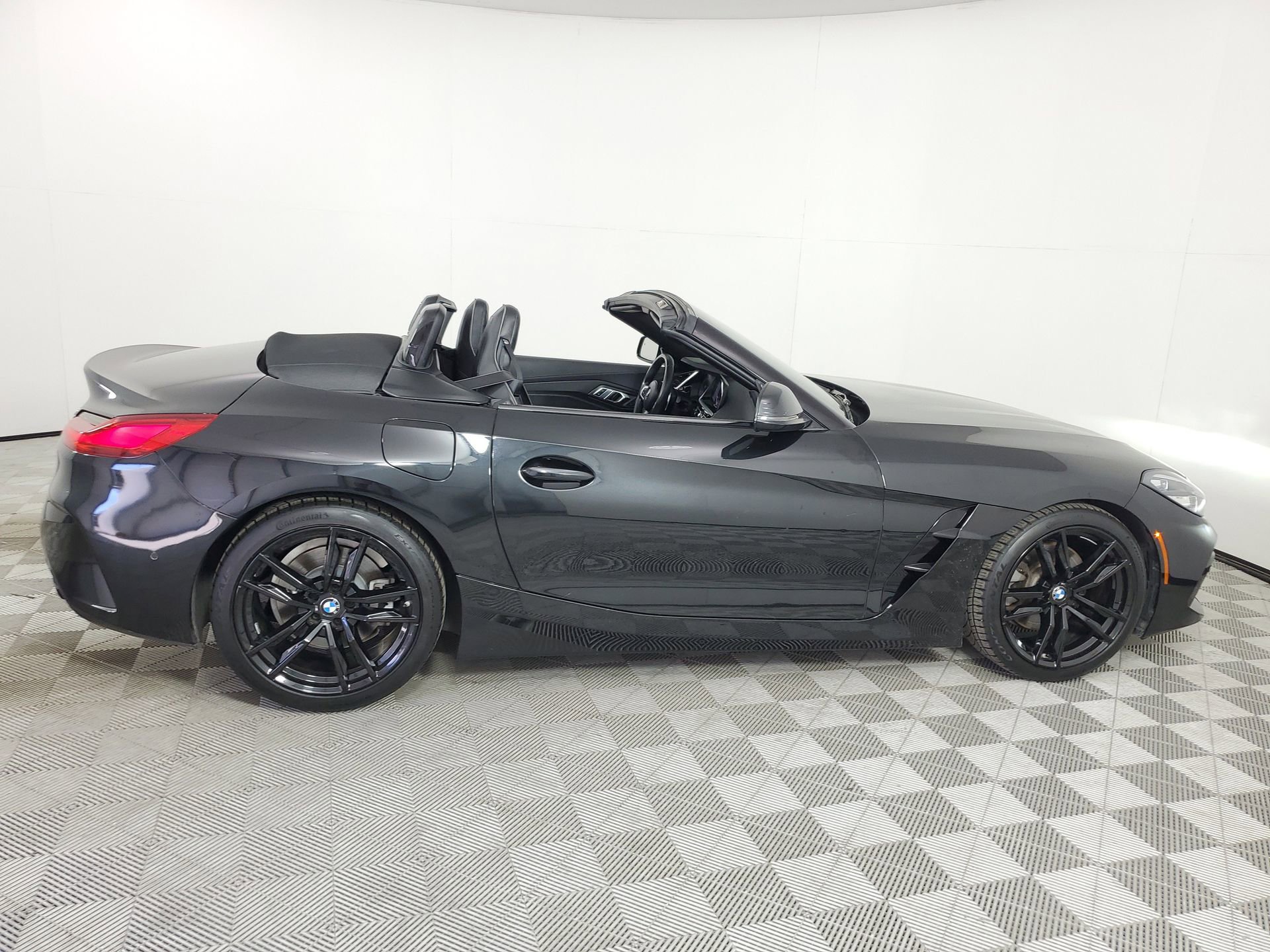 Used 2019 BMW Z4 sDrive30i w/ M Sport Package image 12