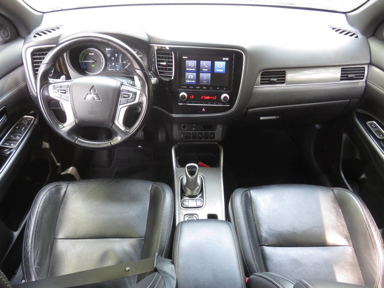 Used 2020 Mitsubishi Outlander SEL image 11