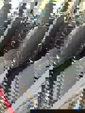 Used 2021 Volkswagen Tiguan SE w/ Panoramic Sunroof Package image 7