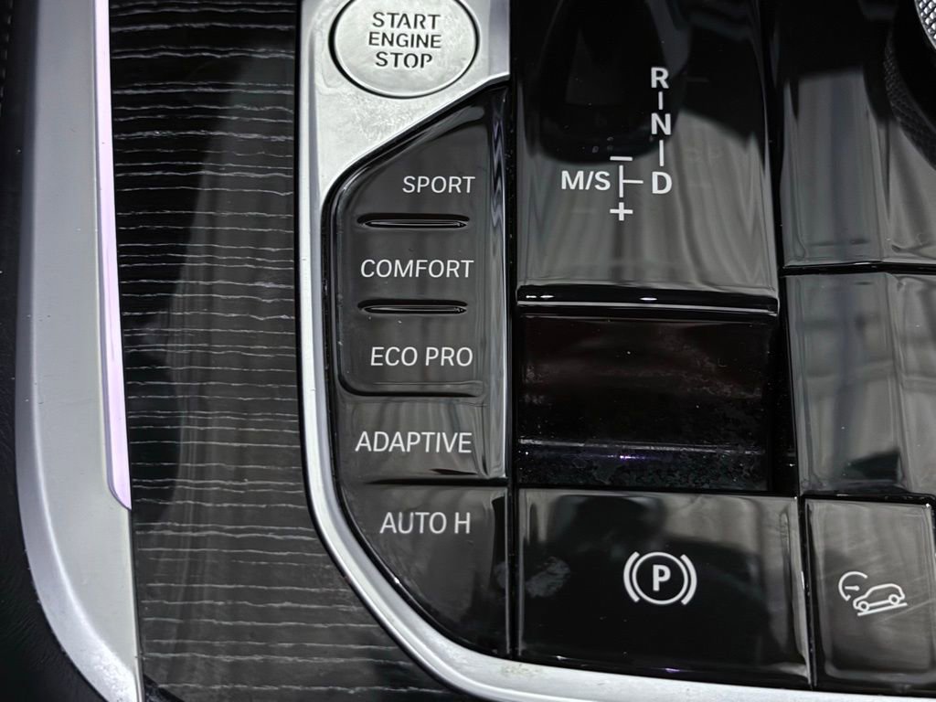 Used 2022 BMW X7 M50i image 51