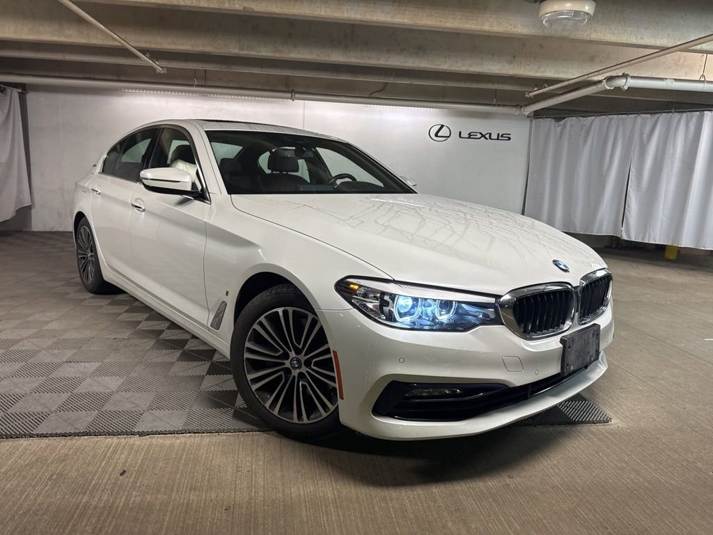 Used 2018 BMW 530e xDrive image 1