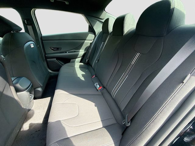 Certified 2026 Hyundai Elantra Sport FWD image 23