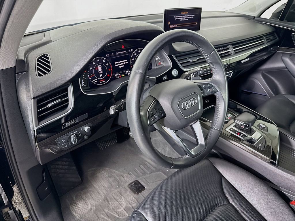 Used 2019 Audi Q7 3.0T Prestige AWD/4WD image 9