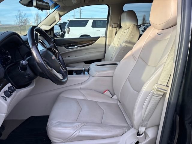 Certified 2018 Cadillac Escalade Premium Luxury image 9